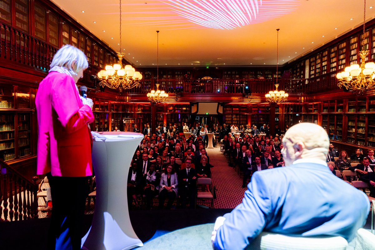 #IMSI - 𝑳𝒆𝒔 𝑹𝒆𝒏𝒄𝒐𝒏𝒕𝒓𝒆𝒔 𝒅𝒆 𝒍𝒂 𝑪𝒐𝒏𝒄𝒐𝒓𝒅𝒆 𝒇𝒆̂𝒕𝒆𝒏𝒕 𝒍𝒆𝒔 𝟐𝟓 𝒂𝒏𝒔  ✨ Lors de son allocution, Madame la #ministre a salué les actions de l’IMSI et de son président fondateur @hbuzycazaux depuis sa création en 1999. 
#immobilier #event #réseau