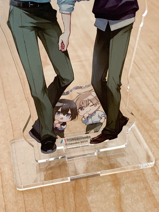 今日、『深山と七瀬はまだ友達?』コミックスの有償特典のアクスタサンプルをいただいたのですが………めっっっっちゃ可愛いかも〜〜〜!!!!!!楽しみにしててください!フロマージュブックスさん特典はこちら… 