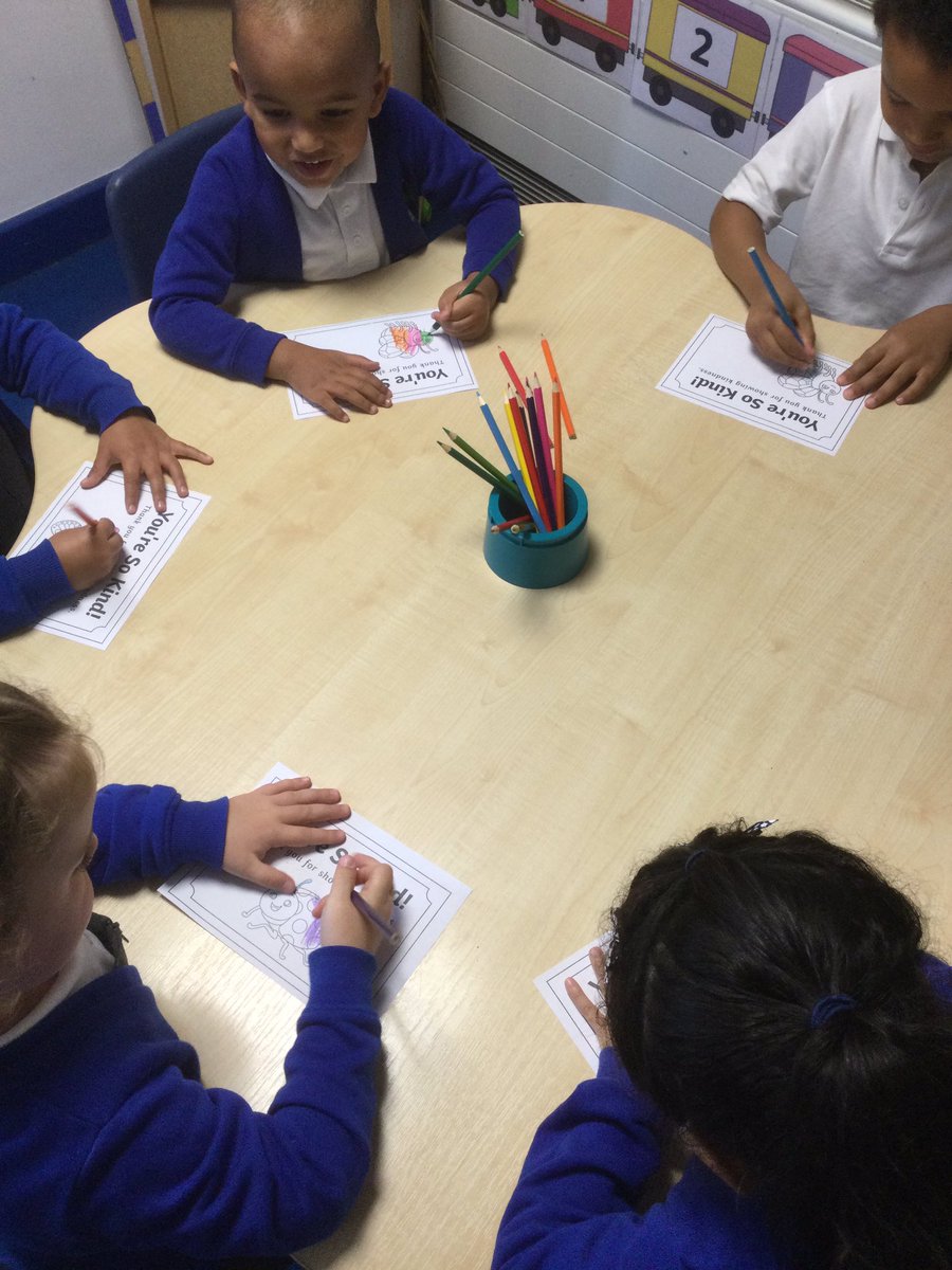HillsideRec's tweet photo. Today we enjoyed our first assembly in the hall, all about kindness! We created little kindness cards to thank someone for their kindness! @52Lives https://t.co/BpWbZdaI6N