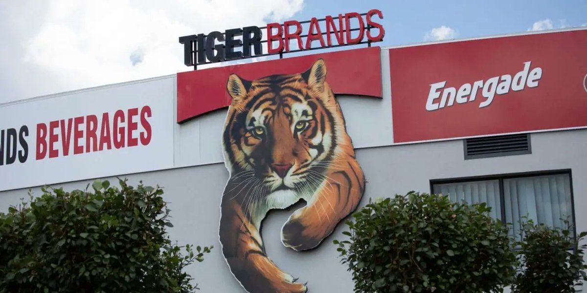 businessXplain's tweet photo. TIGER BRANDS CALLS LOCAL FARMERS

Tiger Brands, South Africa's largest food company, is urging local farmers to grow more wheat and white beans to improve food security and reduce reliance on imports. 

CEO Tjaart Kruger noted that over 60% of wheat is imported, making prices unstable. By partnering with local farmers, Tiger Brands aims to create a sustainable supply chain and make essential products more affordable for consumers. Recent adjustments have already led to more competitive prices for popular items like Jungle Oats and Albany bread, benefiting shoppers.