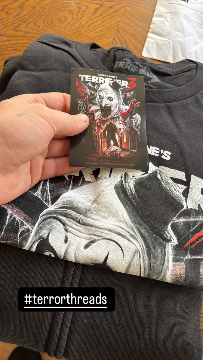 SSOC_19's tweet image. Finally received my #terrorthreads package. The t-shirt is nice but the pullover hoodie, oh my. Serious quality. Thank you @Terror_Threads