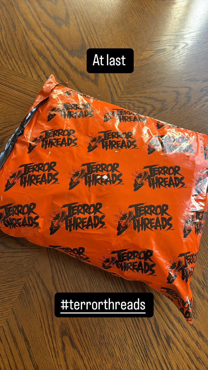 SSOC_19's tweet image. Finally received my #terrorthreads package. The t-shirt is nice but the pullover hoodie, oh my. Serious quality. Thank you @Terror_Threads