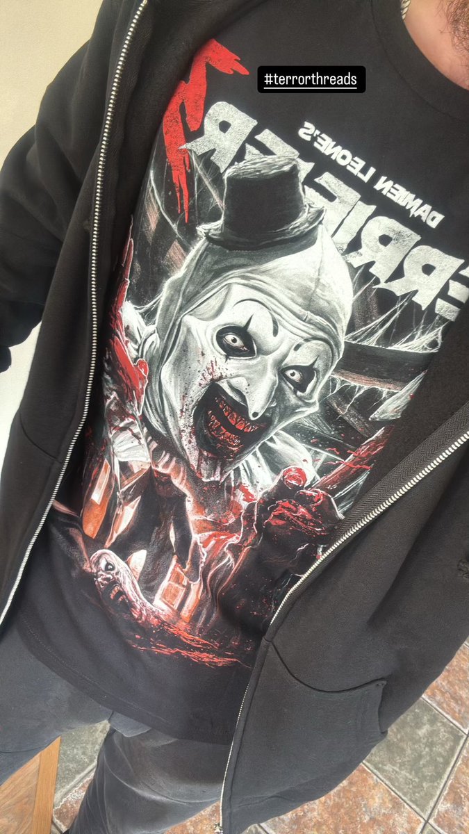 SSOC_19's tweet image. Finally received my #terrorthreads package. The t-shirt is nice but the pullover hoodie, oh my. Serious quality. Thank you @Terror_Threads