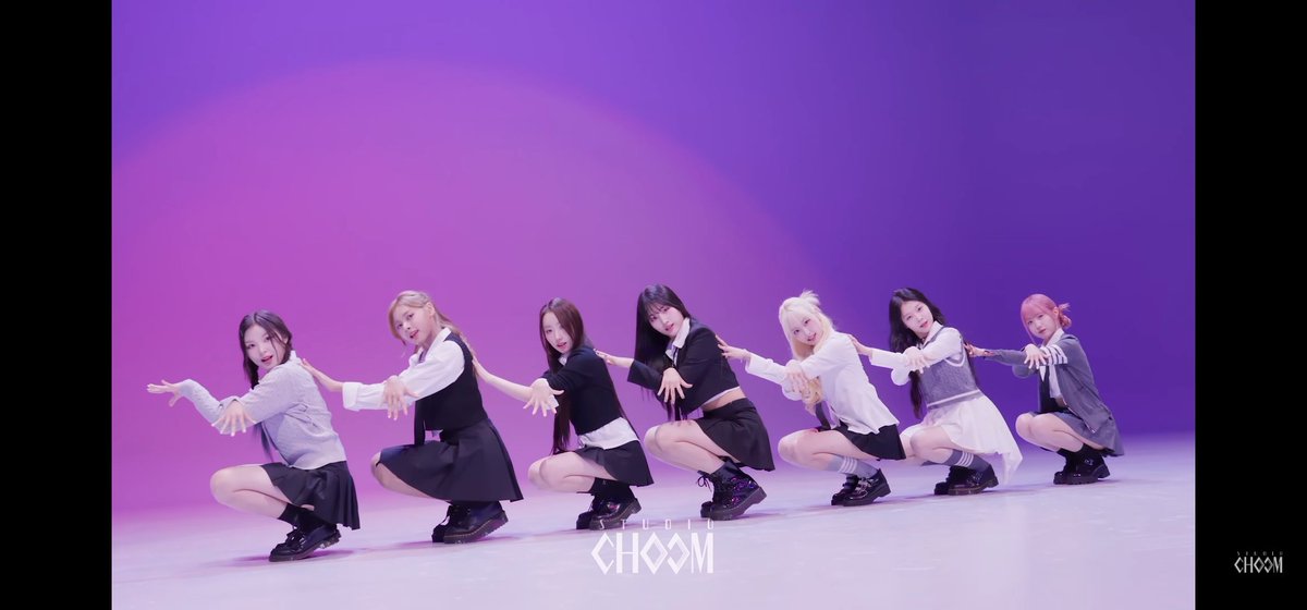 soulizone's tweet photo. @M2MPD @sa2m2nam3 #SCORIGINAL_SAYMYNAME
스튜디오춤에 세이마이네임이 나왔어요 🤩
최근에 가장 즐겨듣고 보는 세이마이네임의 웨이브웨이 너무 좋아요😆 저는 모든멤버가 앉아서 시작하는 도입부와 고양이흉내를 내는 부분이 가장 기억에남고 좋아요 팀의 색을 가장 잘 나타낸 부분이라 생각되기도 하구요 세마넴짱😘 https://t.co/bwhbOqBFol