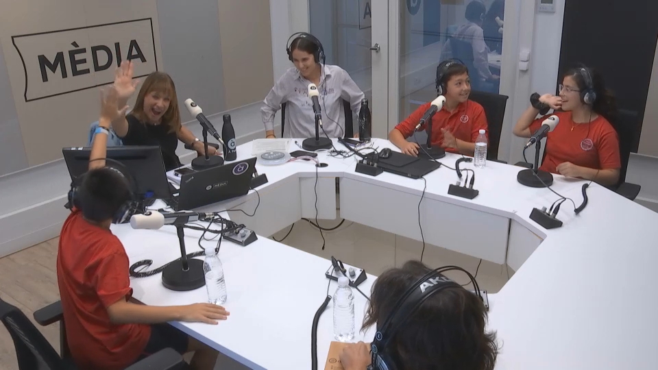 📽️Parlem de la 12a edició del <a href="/micefestival/">M    I    C    E</a>, una mostra internacional per a xiquets, professorat i públic en general, amb pel·lícules fetes en entorns d'aprenentatge. 😉À Punt és mitjà col·laborador i atorgarà el Premi <a href="/lacolladapunt/">La Colla d'À Punt</a> als valors socials

▶️apuntmedia.es/informatius/le…