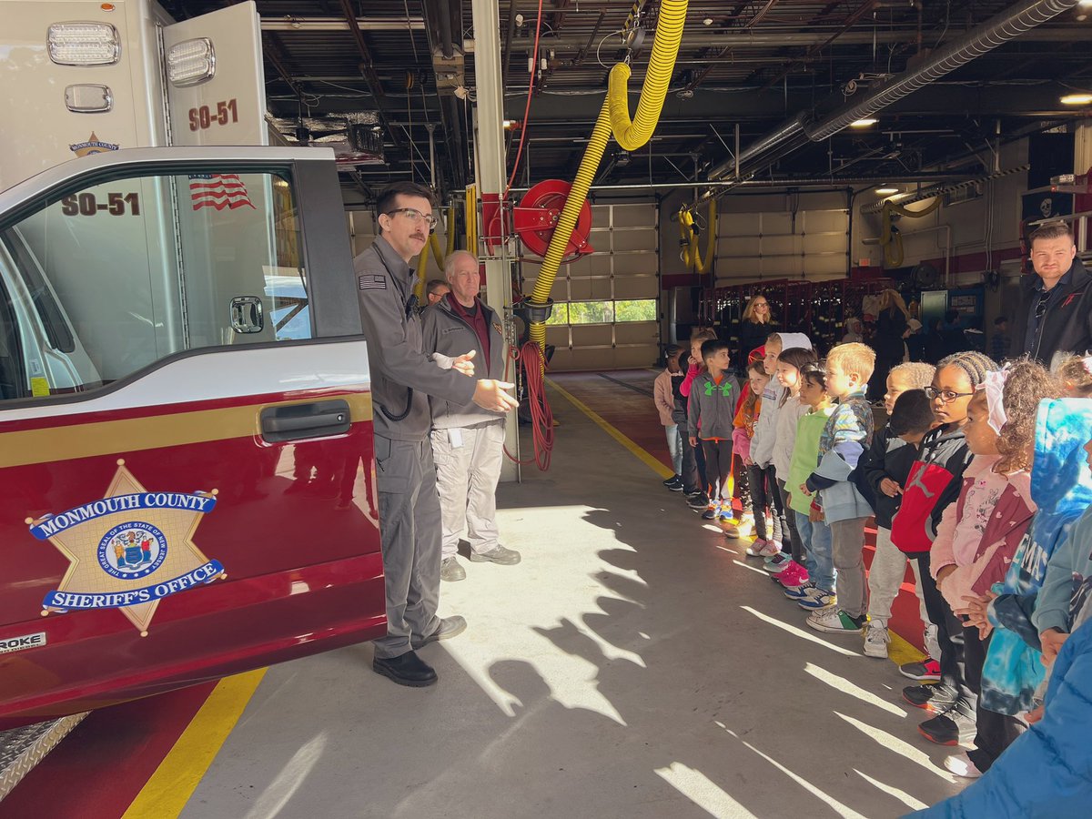 Miss_Arabio's tweet photo. These Kindergarteners can tell you all about Fire Safety! 🚒 We had a great first field trip visiting the Fire Station. @MLopusznick @RSteckhahn https://t.co/VHO56NoCAJ