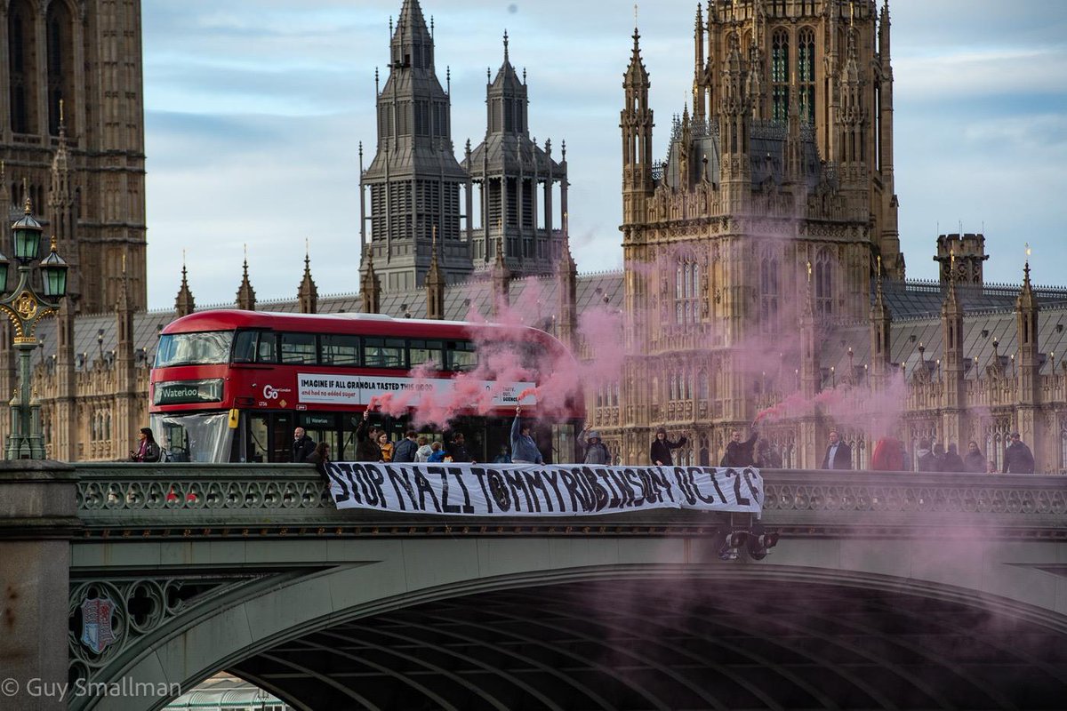 Stand Up To Racism tweet media