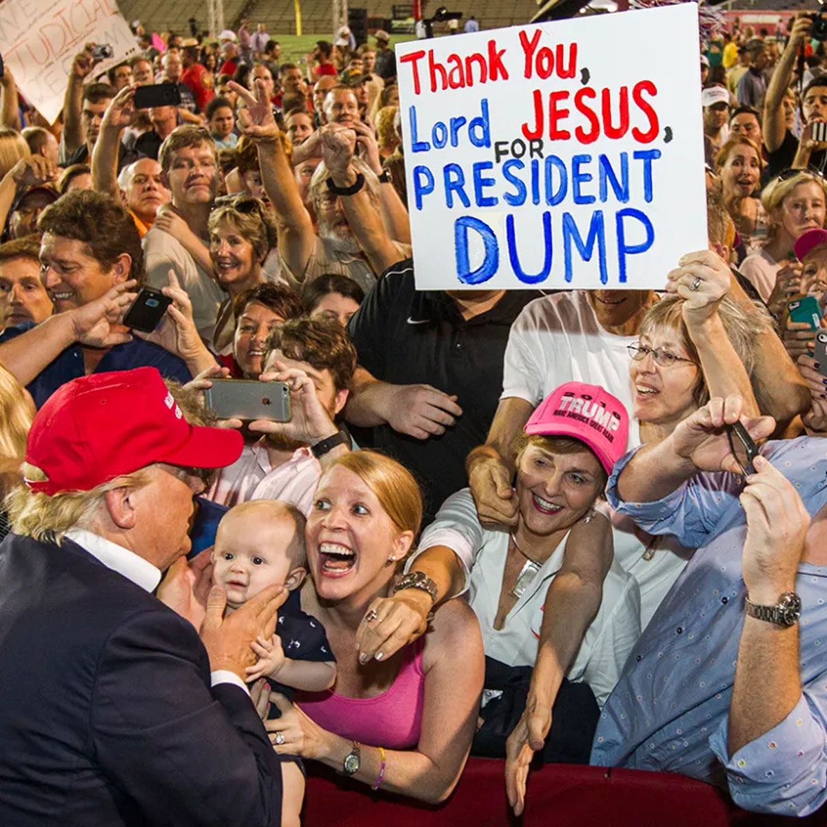 PoopsvsCraps's tweet photo. The least awkward photo of the week. 

$POOPS $CRAPS https://t.co/lhkAvvG46i