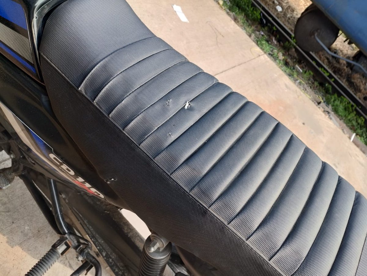 AnkitTiwari2004's tweet image. @RailMinIndia @AshwiniVaishnaw @RailMadad  I have booked a bike parcel from ANVT to GKP I received my bike damaged even after at the time of loading I told them to handle it carefully the refused even after raising complaint I didn&apos;t got resolution PRR No: 4002026744.