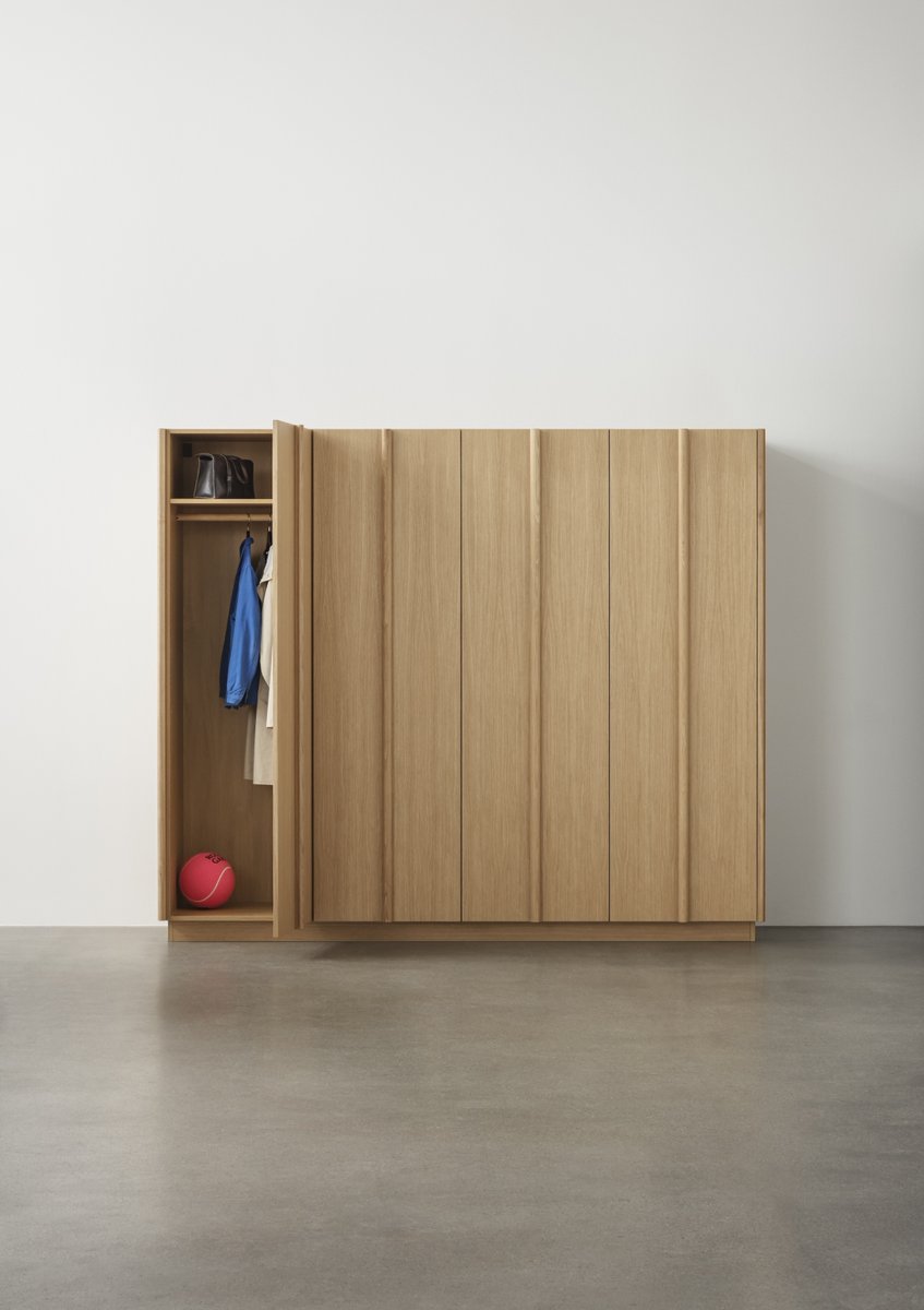 DustinMPeyser's tweet image. Scandi Storage for Every Room: Reform Expands Beyond the Kitchen dlvr.it/TFbm7Q #Armoires #StorageOrganization #BedroomFurniture #BuiltinStorage