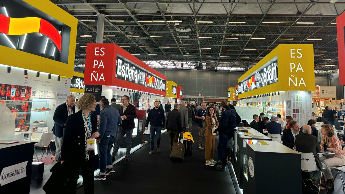 🔵 #FIAB se encuentra en la feria <a href="/sial_paris/">SIAL Paris</a>, donde ha visitado el pabellón español organizado por <a href="/icex_/">ICEX</a> que agrupa un total de 1️⃣ 6️⃣ 1️⃣ empresas exportadoras.