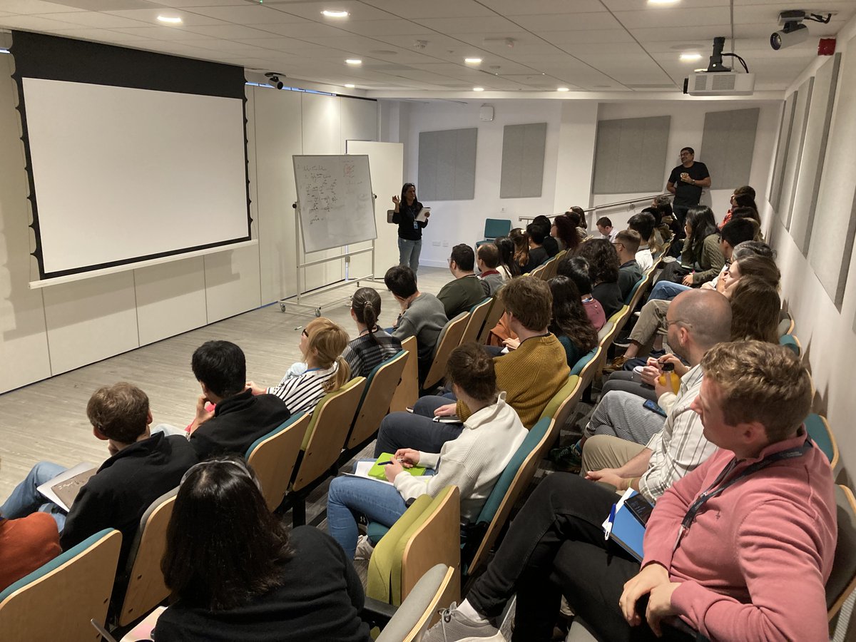 Shabaz Lab (@shabazlab) on Twitter photo New intake of PhD students joining the 'NGC' group meeting and learning at the 'problems session' that chemistry (and its curly arrows and fish hooks) is a key foundation for interdisciplinary science. 100% true. don't @ me! <a href="/RosFrankInst/">Rosalind Franklin Institute</a> New intake of PhD students joining the 'NGC' group meeting and learning at the 'problems session' that chemistry (and its curly arrows and fish hooks) is a key foundation for interdisciplinary science. 100% true. don't @ me! <a href="/RosFrankInst/">Rosalind Franklin Institute</a>