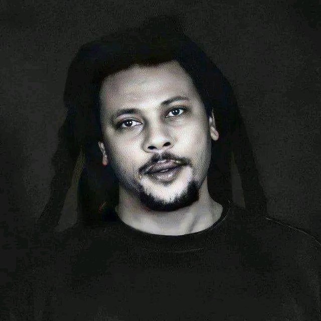 50ኛ አመት ሰማያዊ ልደት እዮብ መኮንን !!

ጥቅምት 12/1967

#cassettemusiq