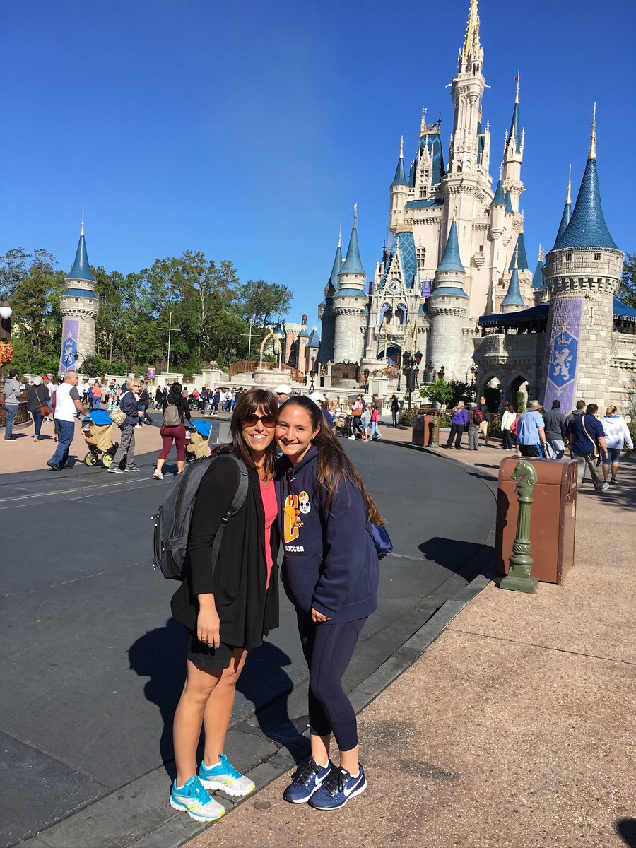 ecegina's tweet photo. @lawny98 Happy 26th Birthday. Hope you have a magical day! Love you xoxoxo https://t.co/Qz2YGG8bdl