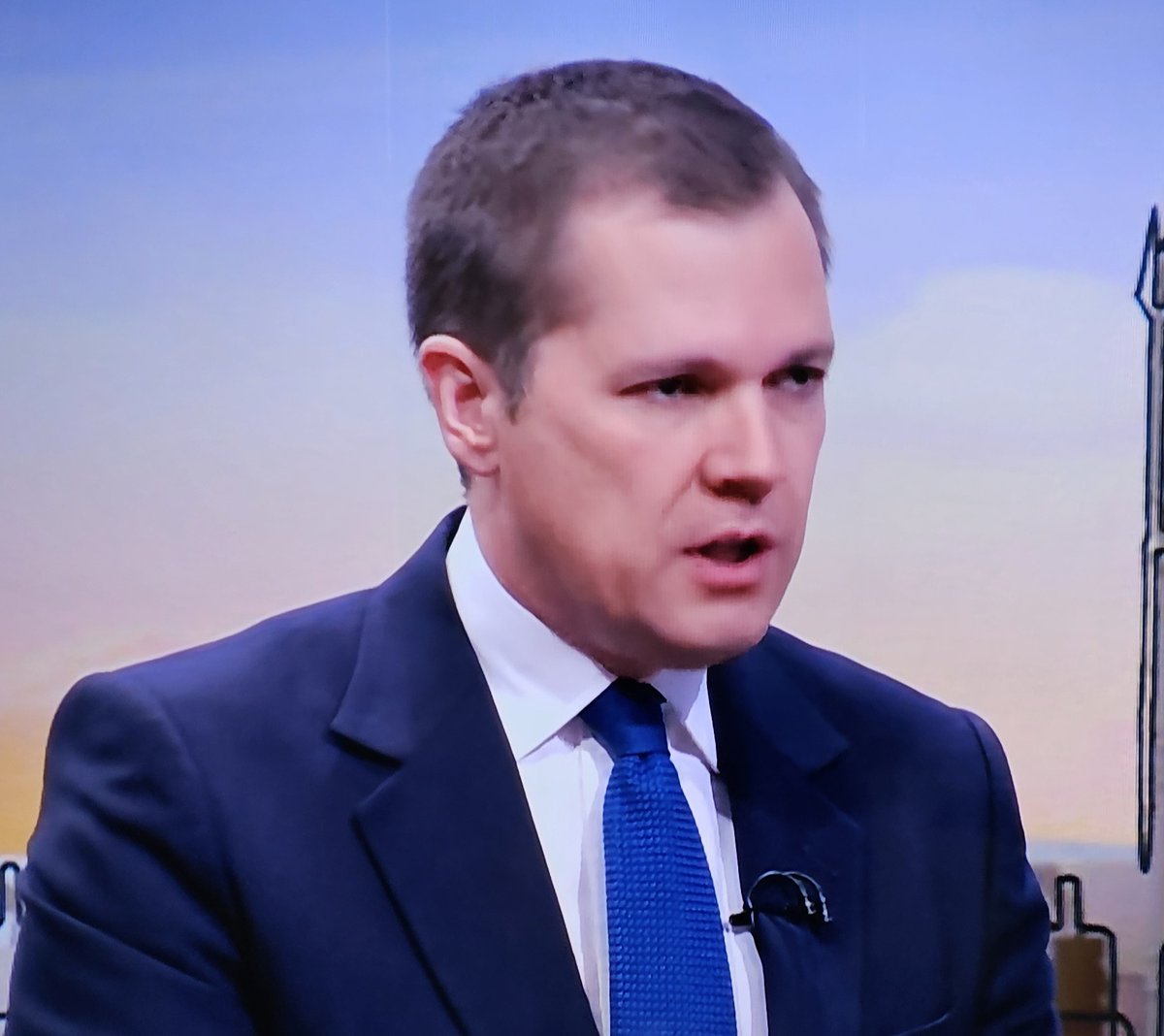 TStandfield1789's tweet photo. The party of law and order?
The Tory Party?
The party that brought the criminal justice system to the brink of collapse.
The party that released 10,000 prisoners early and closed prisons.
@Conservatives @RobertJenrick 
The party that could have a leader who lost a judicial review https://t.co/wnCEWwgNRT