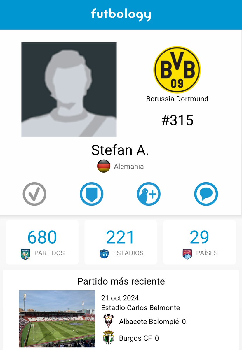 andujar46's tweet photo. Hubo ayer tres aficionados del Dortmund que su mejor plan antes de ver hoy a su equipo jugar en el Bernabéu fue bajar ayer a Albacete a ver un Alba-Burgos 😭😭😭😂😂😂 https://t.co/mgN2wWIy75