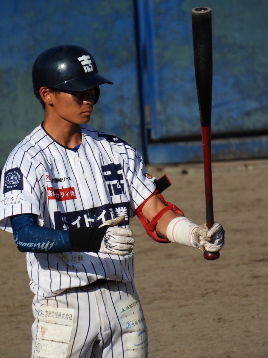 長島様 徳之島（鹿児島県）】地図柄ロングスリーブTシャツ – クロス