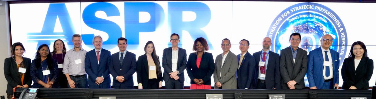 ChungongStella's tweet photo. 🌍 The recent Joint External Evaluation #JEE in the US, which I led @WHO highlighted strong multisectoral collaboration and commitment to strengthening #HealthSecurity! Big thanks to @HHSGov, @ASPRgov, @StateDeptOGA, @HHS_ASGA, for driving action to prevent, detect, and respond to health threats. #GlobalHealth