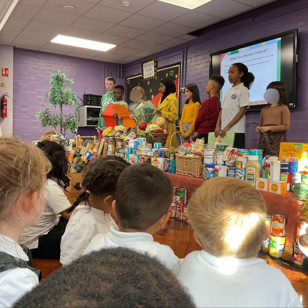 WOW thank you so much for all of the donation for Ealdham’s Harvest Festival! The reading ambassadors stole the show with leading the whole school assembly. It’s not too late to donate, we will be taking the donations to @GreenwichFoodBk  towards the end of the week