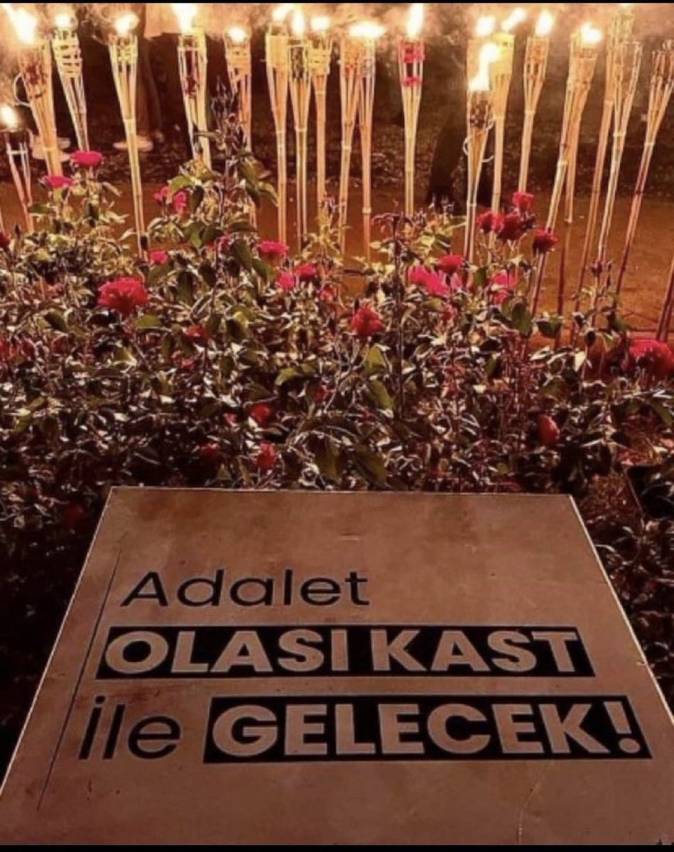 YaseminDoratli's tweet photo. Bedel ödeme zamanı…
#isiasadaletnöbeti 
#isiasortakdavamız 
#isiasolasıkast https://t.co/wtBvRhx1K9