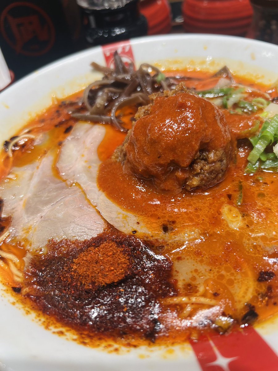 santoslorella_'s tweet photo. not a ramen person but sige 👍🏻 https://t.co/ea0eGJKcNV