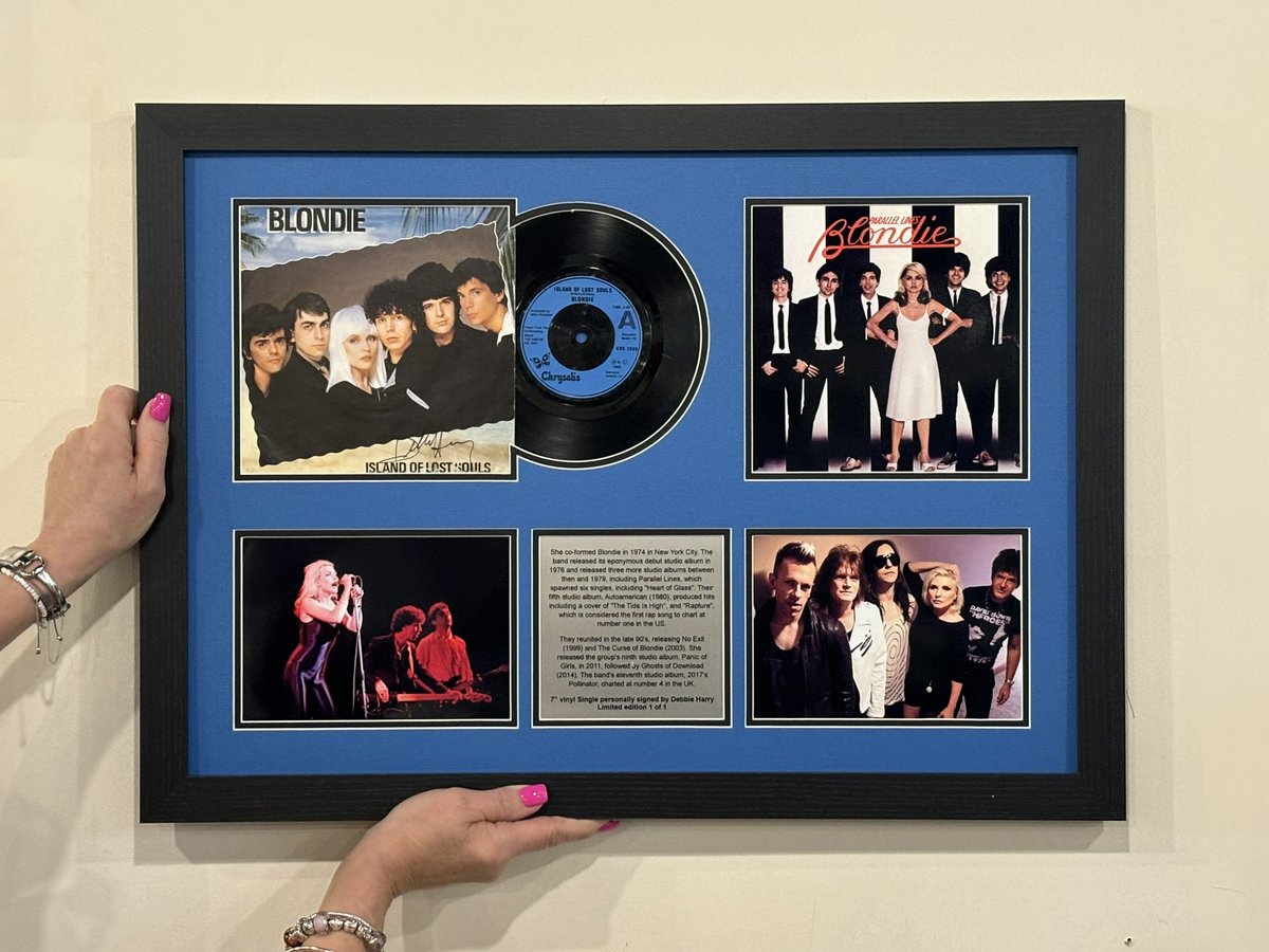 CrazyFraming's tweet photo. New in stock is a personally singed 7” single by singer, Debbie Harry from Blondie. It is stylishly framed to showcase their fusion of punk, disco and new wave sound of the late 70s. Including images of the group, this piece is a must have for any music lover or Blondie fan! 🎤 https://t.co/QKQPBwD7za
