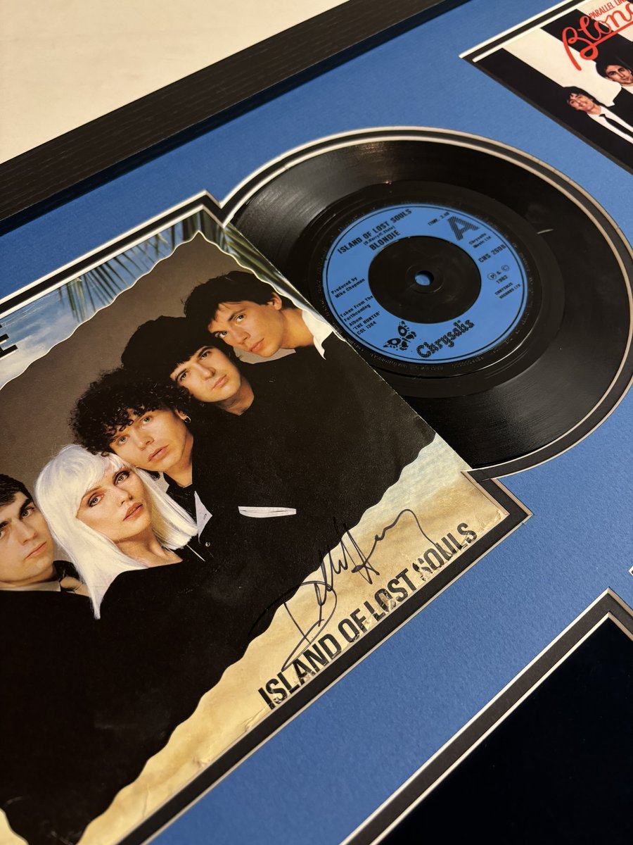 CrazyFraming's tweet photo. New in stock is a personally singed 7” single by singer, Debbie Harry from Blondie. It is stylishly framed to showcase their fusion of punk, disco and new wave sound of the late 70s. Including images of the group, this piece is a must have for any music lover or Blondie fan! 🎤 https://t.co/QKQPBwD7za