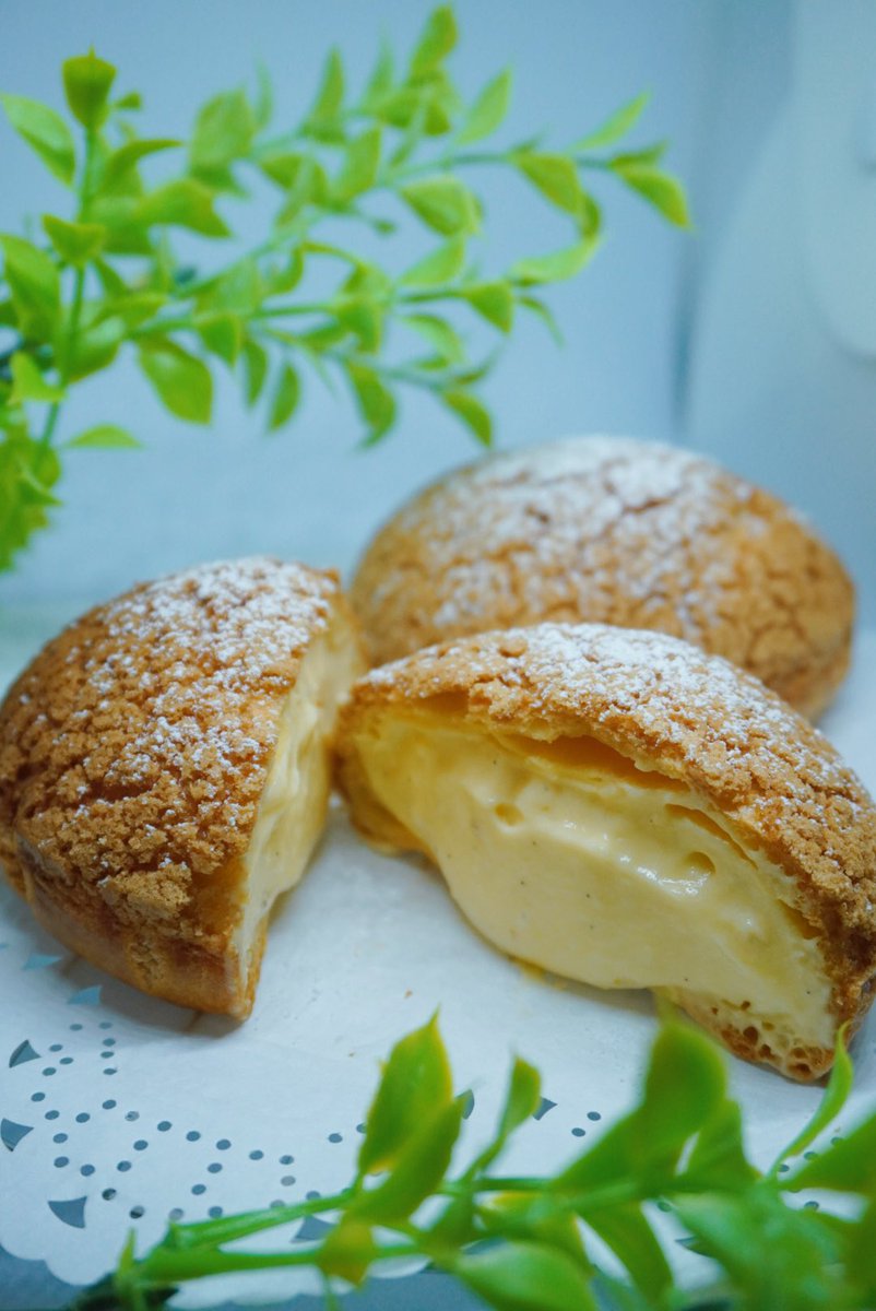 T__SHIHO_'s tweet photo. 実は、料理大好きなんですけど、
今日はお菓子つくりました🍪
シュークリームです🧡🧡 https://t.co/4H2iQCNErW