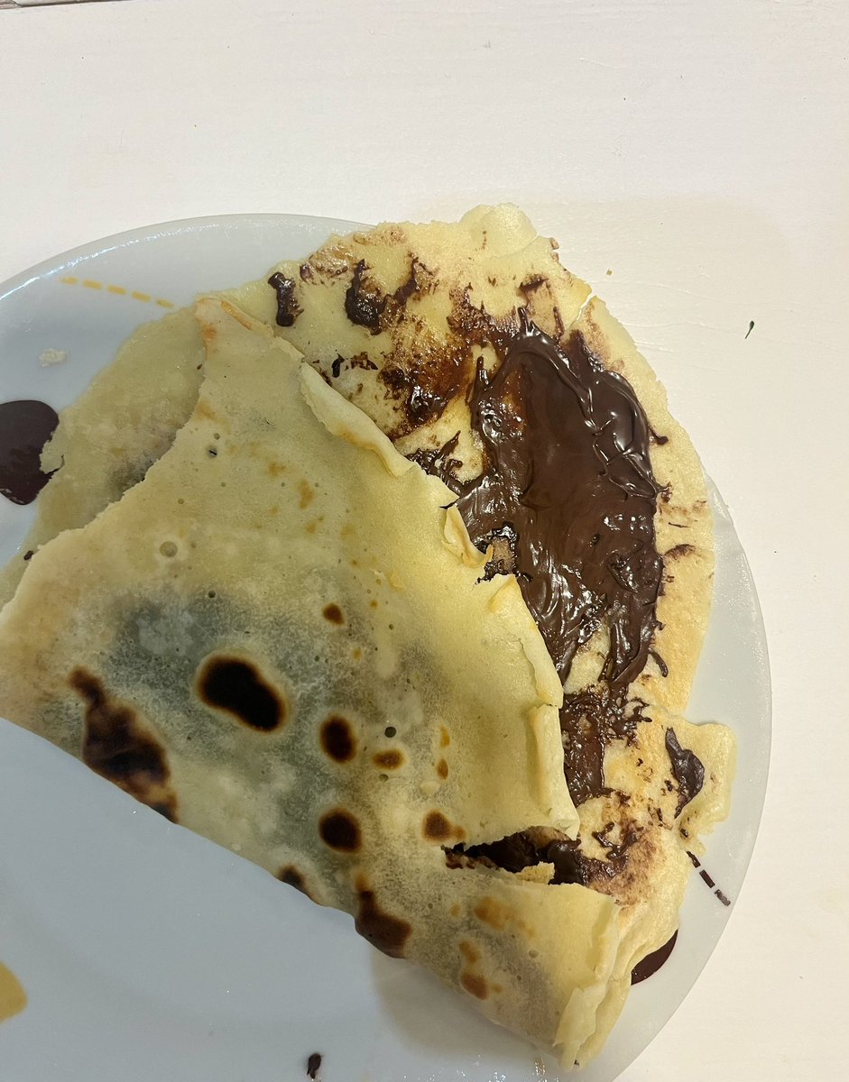 mariagescrig's tweet photo. Cuando, un lunes cualquiera, es un niño de 8 años el que te prepara la cena. 

Un nuevo concepto de #dieta al que me sumo encantada ❤️ https://t.co/PtASUM5HaM