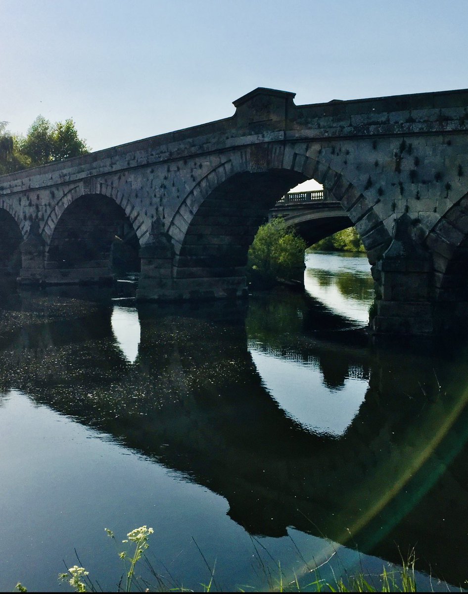 LindyLouMac's tweet photo. Reflections in the water underneath a bridge always draw my attention. #England #Shropshire #shrewsbury #atcham #atchambridge #bridge #river #reflections #fmspad #fmsphotoadaychallenge #fms_underneathabridge https://t.co/pUHd8qqxd3