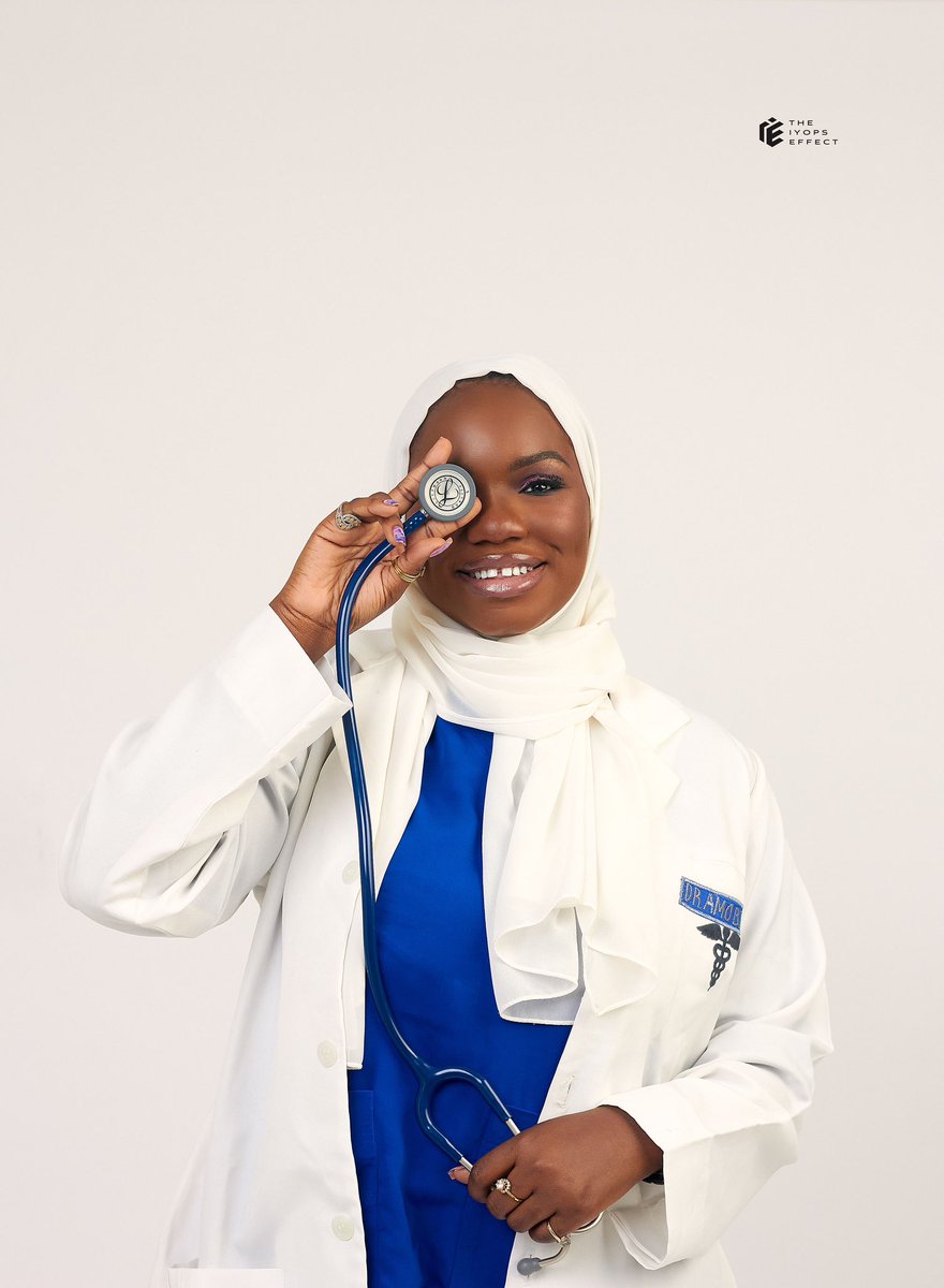 Amobbss's tweet photo. Today I am getting inducted into the medical profession  and what a journey it has been 🥹

Dr AMOBI Z.O The first 💜🩺
📸: @iyopss @iyopseffect
💋; @TheHotstew_ https://t.co/zaPszdIyAR