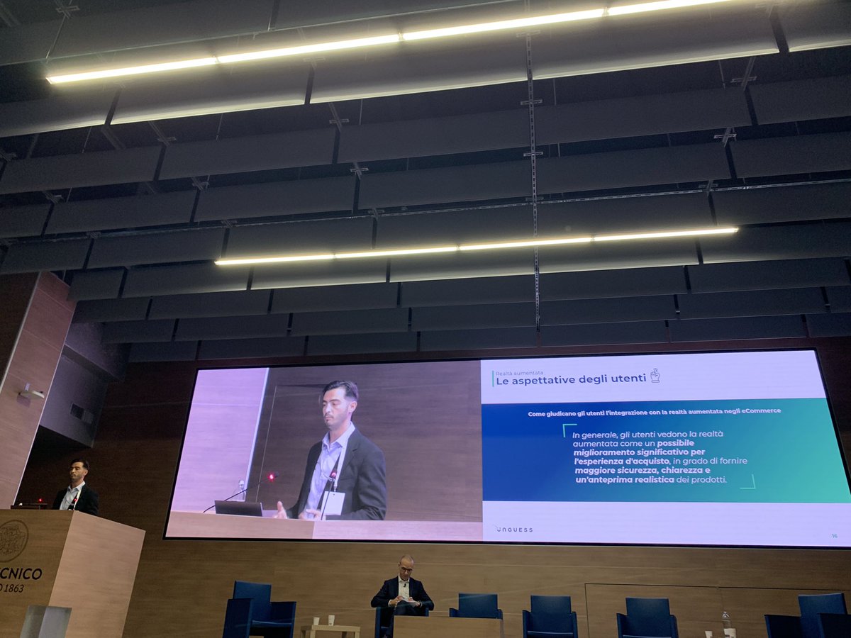 Osserv_Digital's tweet image. Stefano Cugusi, Digital Quality Consultant, UNGUESS, presenta la Ricerca condotta in collaborazione con l&apos;Osservatorio &quot;L&apos;impatto della #RealtàAumentata e degli #AssistentiVirtuali nell&apos;#eCommerce #oec24