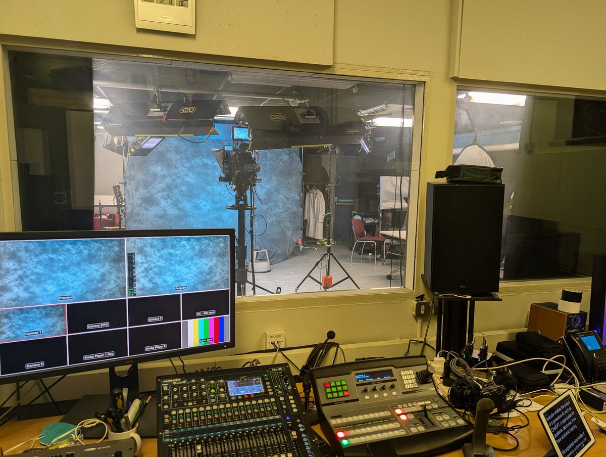 Vitor Zimmerer (@vit_zim) on Twitter photo Today I was in UCL's Educational Media Studio to record a short video on AI in higher education. An unusual experience made fun by Media Producer Phil Mason <a href="/UCLLangCog/">UCL Language & Cognition</a> Today I was in UCL's Educational Media Studio to record a short video on AI in higher education. An unusual experience made fun by Media Producer Phil Mason <a href="/UCLLangCog/">UCL Language & Cognition</a>