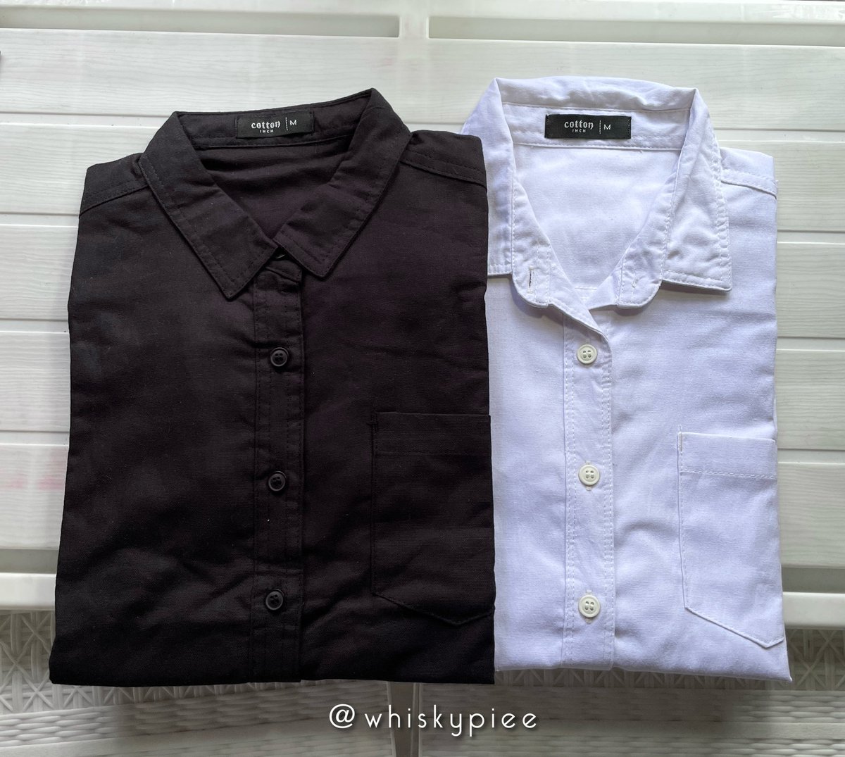 whiskypiee's tweet photo. bahannya katun oxford, aku pakai broken white &amp; black size M

🖇️https://t.co/DLGTttWFgQ

adem, nyerap keringet. untuk warna putih aman yg penting dalemannya nude/senada dan warna putihnya tu ga seputih pict 1 sih sebenernya, hampir gading gitu https://t.co/XyNQP37SOH
