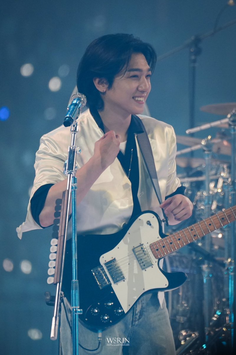 🪼성진 솔로＜30＞발매 기념 #RT 이벤트🪼

든든한 데장 성진이의 솔로 앨범 발매를 축하하며, 이벤트를 진행합니다. 

#RT 추첨 한 분께 A2사이즈 쉬폰포스터를 보내드립니다. 

🤎 마이데이 한정(국내 주소 한정)
🐻 당첨발표는 11월 4일 오후 1시 16분

#데이식스 #성진 
#DAY6 #SUNGJIN 
#성진_30