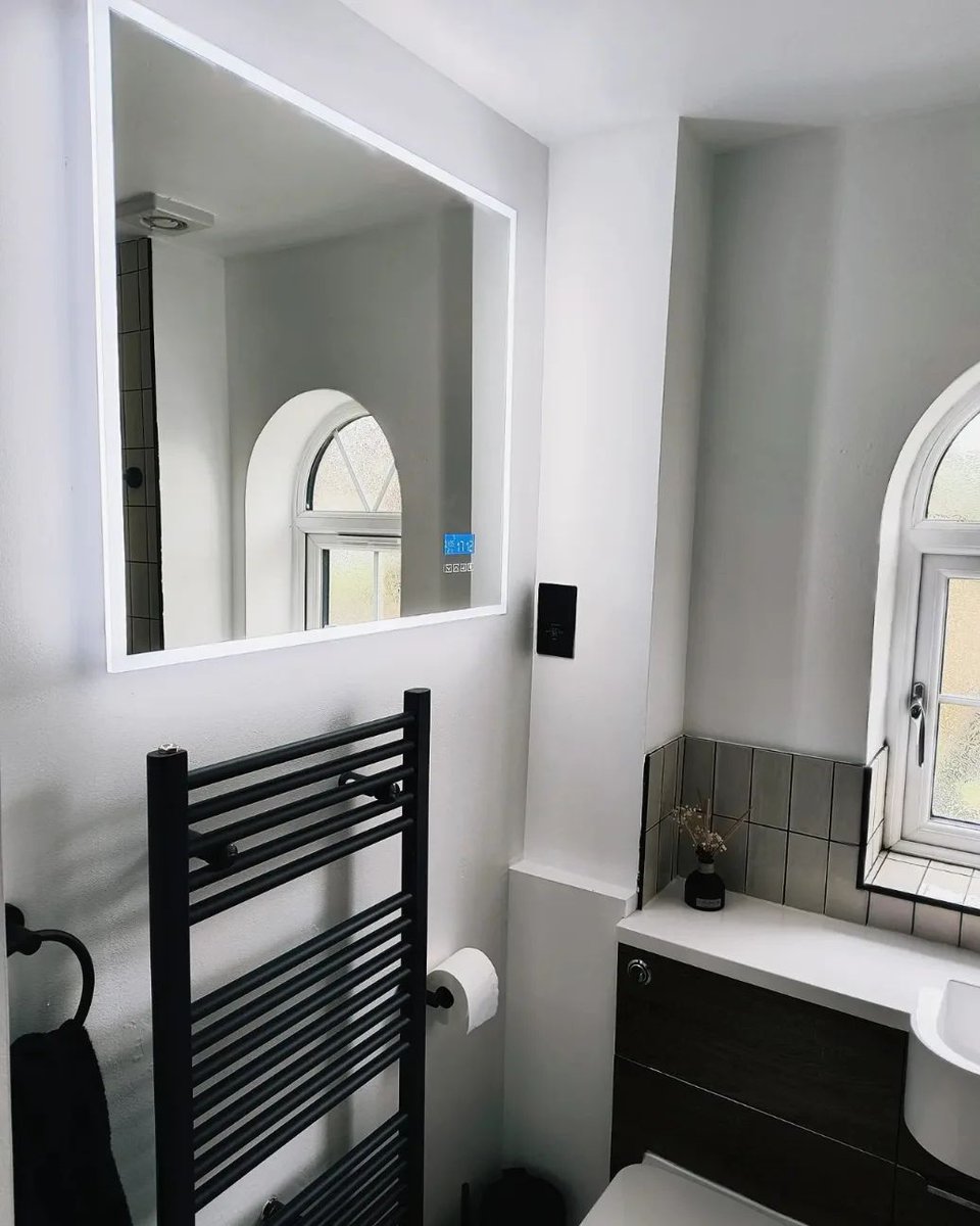 easy_bathrooms's tweet photo. 📷 Calling all bathroom renovation enthusiasts! Upgrade your space with the sleek and innovative Ultra LED Smart Mirror. 🙌 Featuring built-in Bluetooth speakers and, with the dual light feature.

🛒Shop ULTRA > https://t.co/uSjGB0j0cL

#mirror #UltraLED #SmartMirror #bathroom https://t.co/MVQUGleGez