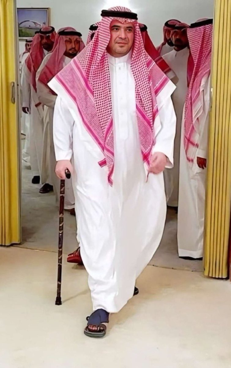 fahadAlmosaad's tweet photo. تفانيه وإخلاصه ومحبته لحكامه وديرته وأهلها..
أحد أسباب هذا الإحتفاء..
محبة الناس وقصايدهم وترحيبهم..
هي أشياء لاتشترى.
يامرحبا والله يابو خالد
@saudq1978 
#سعود_القحطاني https://t.co/tqanekqqCB
