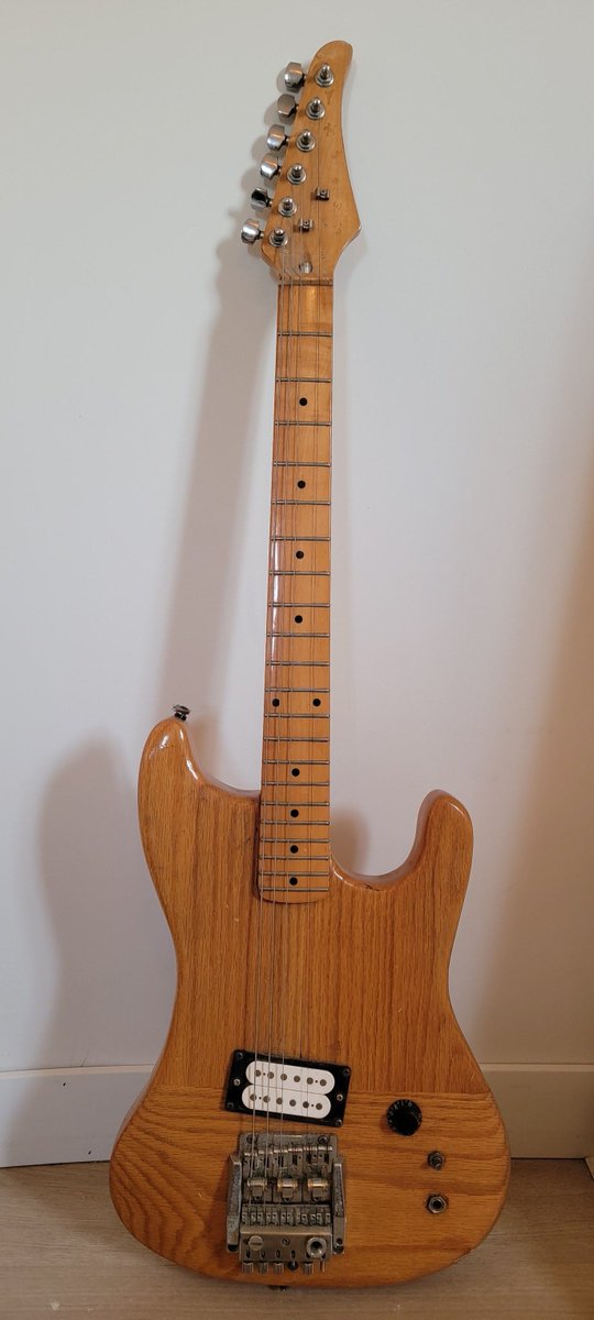 Cursed guitars tweet media