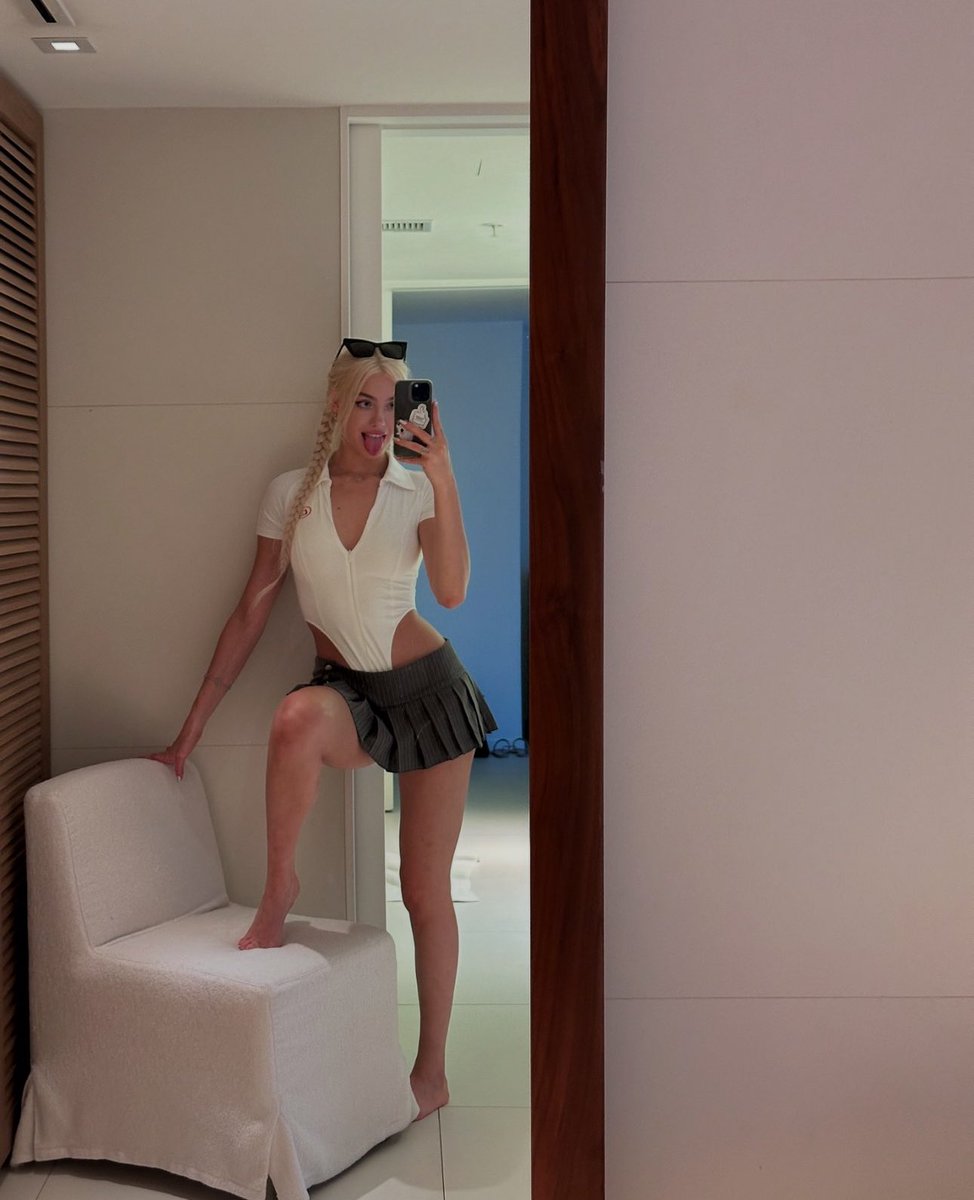 Goddess Bianca tweet media