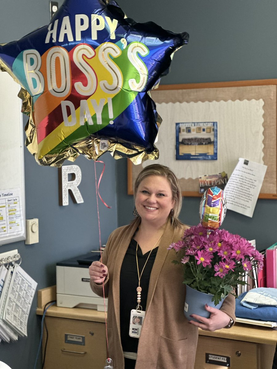 We celebrated Boss’s Day for these two lovely ladies last week but we’re thankful for them every day <a href="/Hamilton_RV/">Riverview Elementary</a> <a href="/RVPrincipal/">Anne Marie Barth</a> <a href="/EspelKari/">Kari Espel</a>