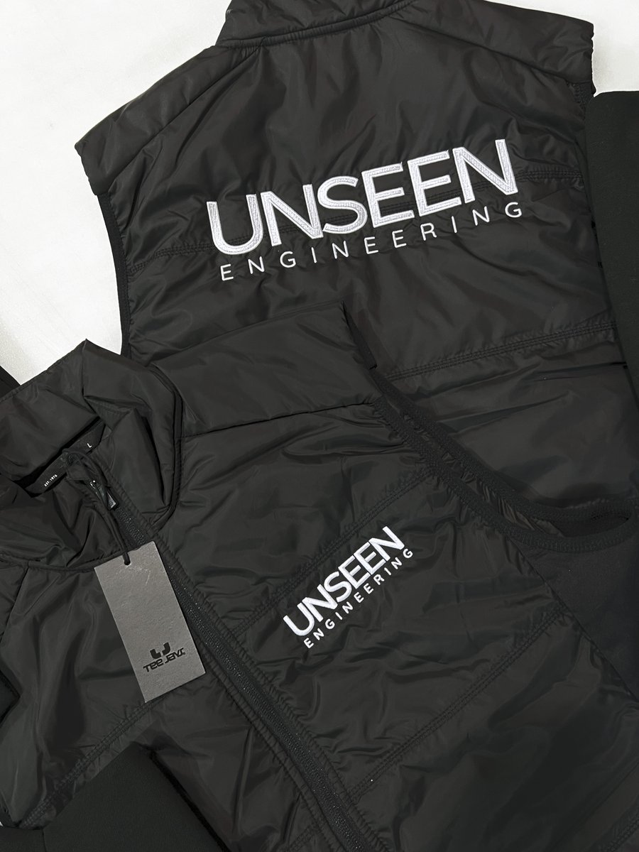 WizardEmb's tweet image. Custom workwear bundle for #UnseenEngineering

Polo shirts, Sweatshirts and Tee Jays Bodywarmers, all embroidered on the left chest and large on the rear 🧵💯

wizardembroidery.co.uk

#wizardembroidery #branding #workwear #uniform #motorsport #engineering #motorsportengineering