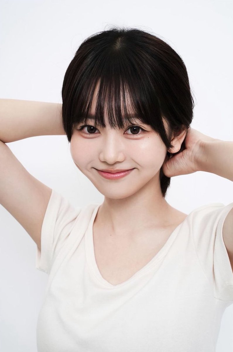 17dsy_'s tweet photo. 中顔面の短さといい二重幅といい唇の形といい理想が詰まった女の子。ちせちゃん、、 https://t.co/JVWrKYZtGi