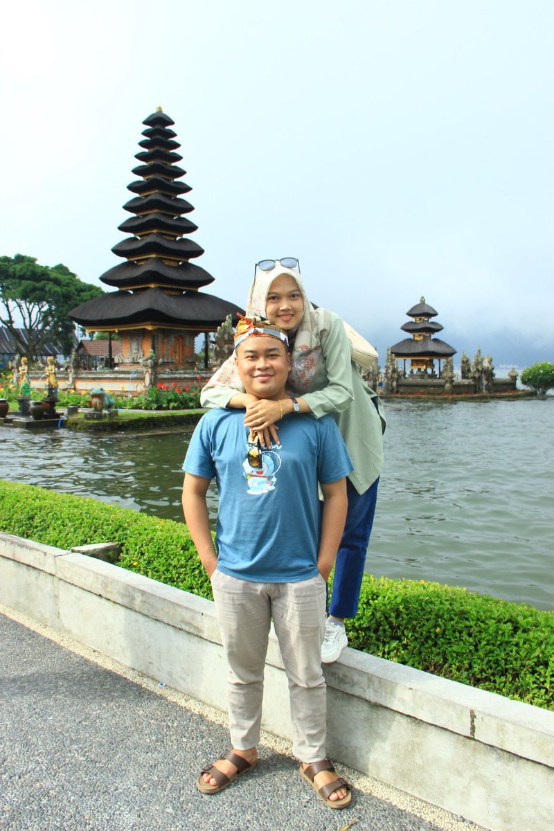 septianiw_1237's tweet photo. Next tahun depan kemana nih @yhulfan ? https://t.co/WdA0G6txLf