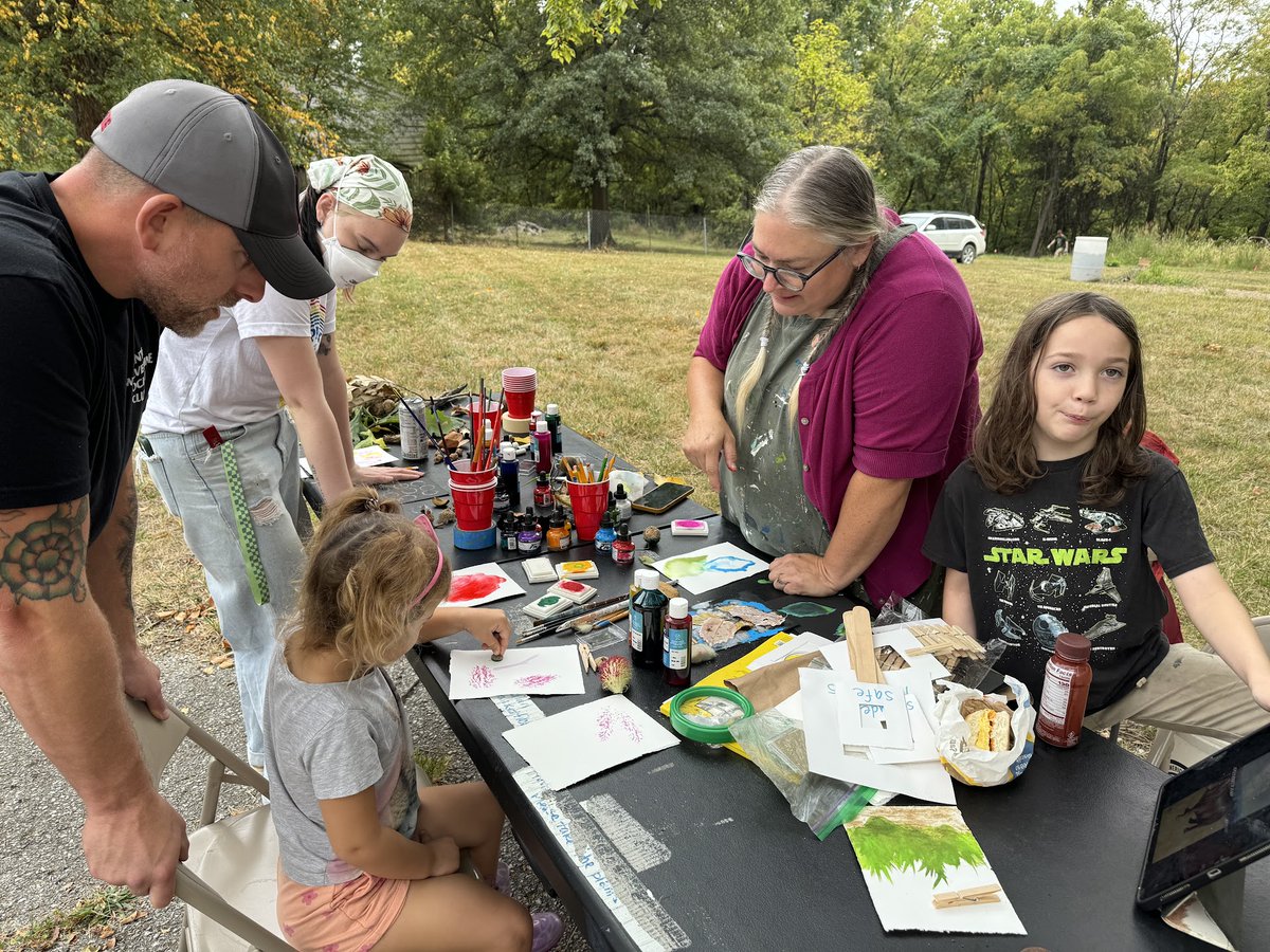HCA_KC's tweet photo. Join us this Saturday, 10 AM - 12 PM at Heartland Overlook Preserve for family-friendly art &amp; nature fun! 🎨🌱 Enjoy guided hikes, art activities, and hands-on restoration with artist @julie_farstad and Native Lands Restoration Collaborative. Register: https://t.co/ToZzhoIxH8 https://t.co/5V72yKTRRi