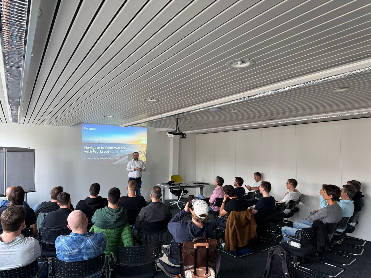 <a href="/Workspot/">Workspot</a> startet das 2. <a href="/SwissEUC/">SwissEUC</a> Meetup bei der <a href="/DigicompCH/">Digicomp</a>! Wir freuen uns so viele Besucher zu haben!
Wir danken allen unseren Sponsoren! buff.ly/4hcb7Sl
#SwissEUC #WorldOfEUC