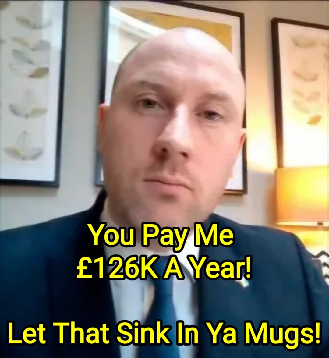 NEIL GRAY ...

SNP HEALTH CABINET SECRETARY 

Dentists transitioning to private and A&amp;E waiting time up 👇

What does he care? He's on the #SNPGravyTrain

#SNPNotWorkingForScotland