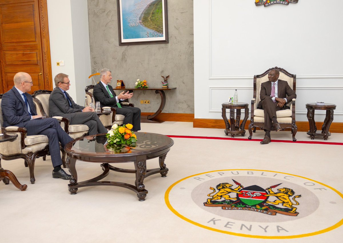 WilliamsRuto's tweet photo. Kenya has a strong relationship with the United Kingdom, ranging from diplomatic, investment and business to defence and security. Our two countries also share common values of democracy, the rule of law and peaceful resolution of conflicts.

Met UK Foreign Intelligence agency M16 Chief of Service Richard Moore and British High Commissioner to Kenya Neil Wigan, State House Nairobi, and discussed counter-terrorism, peace and security measures in the Eastern African region.
