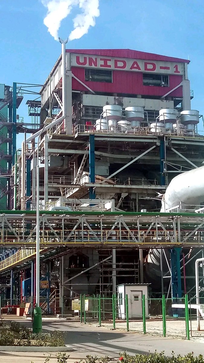 OSDE_UNE's tweet photo. 🏭#Cuba Felto 1 en línea.
Avanzan los trabajos de recuperación del Sistema Eléctrico 🇨🇺🇨🇺🇨🇺
#UnidosXCuba
#Venceremos https://t.co/c9A9qnE7aZ