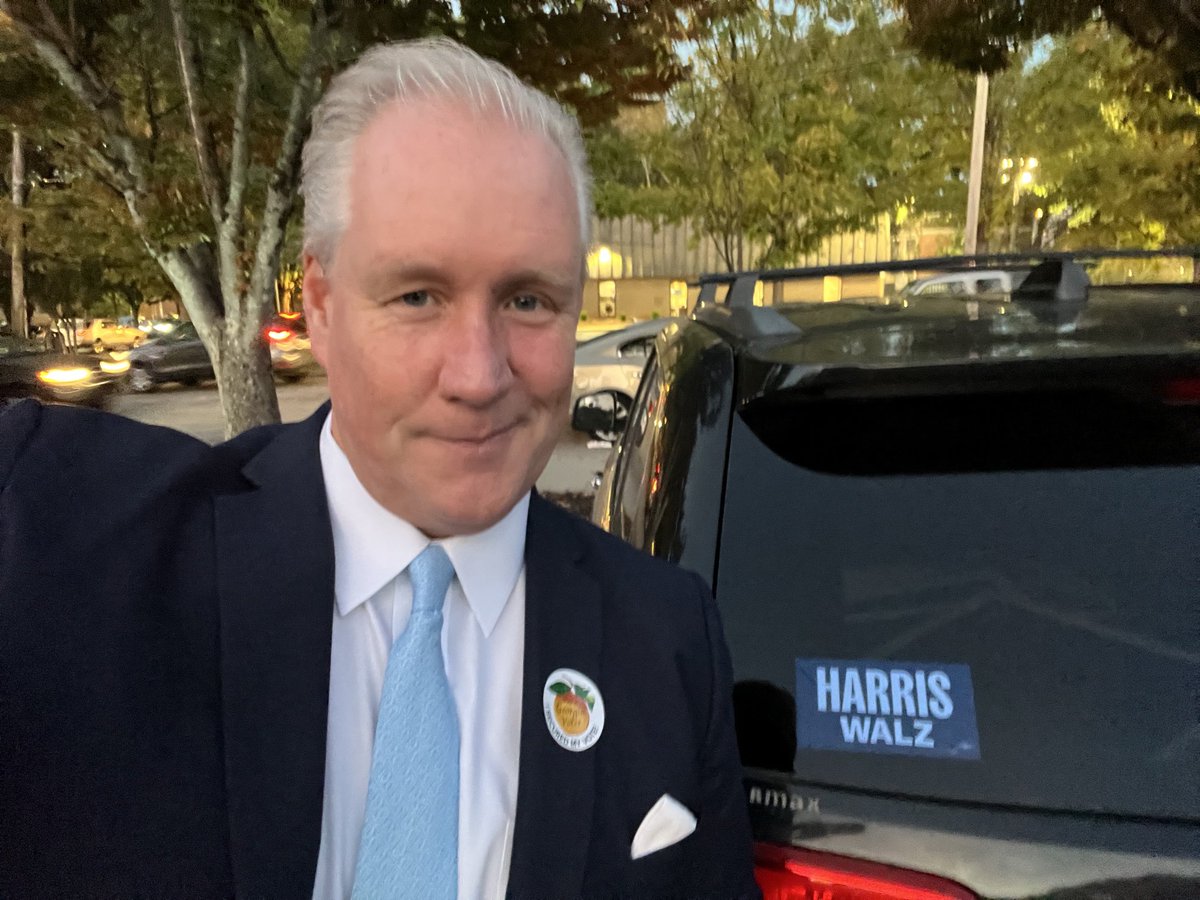 Early voting in #ATL this morning.
Let’s do this again, Georgia. 
#Vote