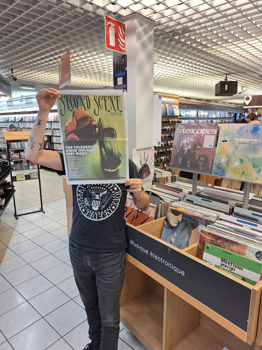 Second Scene has arrived at Gibert Disc, Paris, France.